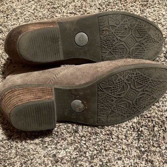 Comfortable ankle booties - Picture 4 of 4